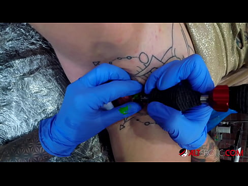 ❤️ Extremely tattooed hottie Sully Savage got a tattoo on her clitoris ❤️ Beautiful porn at en-us.my-hentai-gallery.ru ️❤